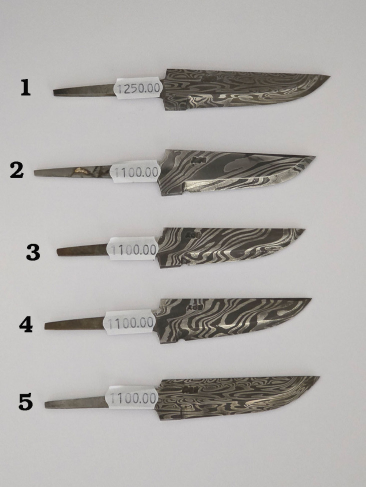 Åge Steinslett. Håndsmidde damask knivblader